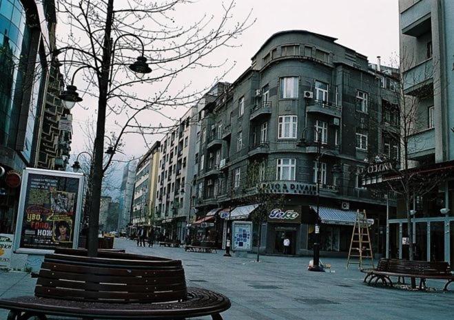 Cinema Vardar Apartment Skopie Exterior foto